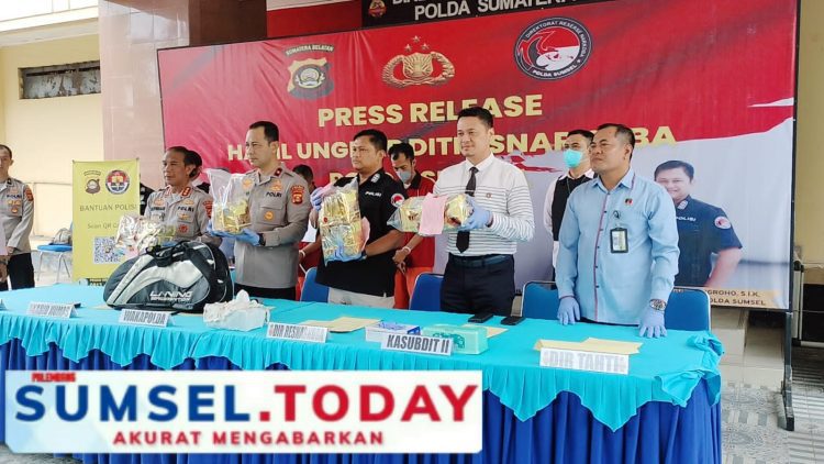 SR dan BW Berhasil di Ringkus Ditresnarkoba Yang Akan Bertransaksi 20 kg Jenis Sabu