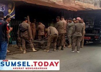 Puluhan Pol PP Kota Palembang Sidak di Kawasan Lapak Pasar 7 ulu dan Pasar 10 ulu Palembang,