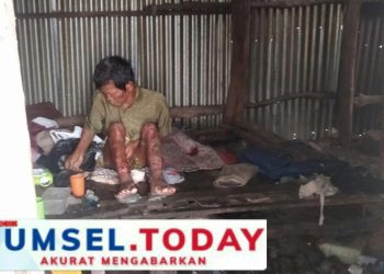 Tragis, Maslan Hidup Sendiri Dengan Kondisi Yang Semakin Memprihatinkan.