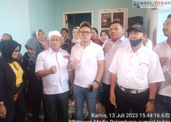 Firdaus Hasbullah Mensosialisasikan Program Visi dan Misi Cagub Sumsel Heri Amalindo Kepada Tim Relawan