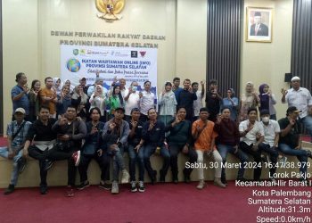 IWO Sumsel Kembali Berbagi Bingkisan Lebaran Kepada Puluhan Wartawan