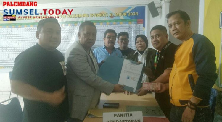 Anton Nurdin Mengembalikan Berkas Caketum KONI Kota Palembang,Serta Didukung 90 Persen Cabor