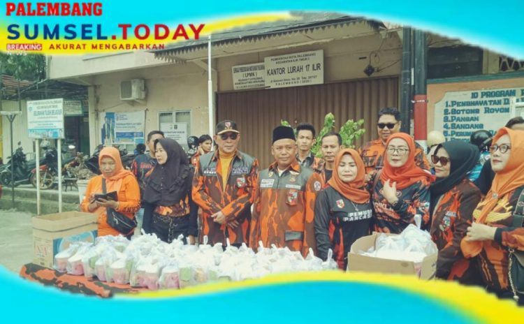 Majelis Pimpinan Cabang Pemuda Pancasila Kota Palembang Berbagi Takjil