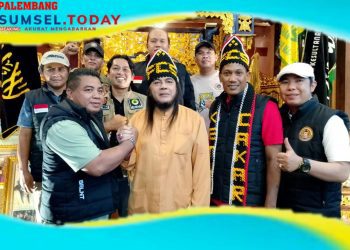 Forum Cakar Sriwijaya Silahturahmi Langsung disambut Hangat Oleh Sultan Iskandar Mahmud Badarudin