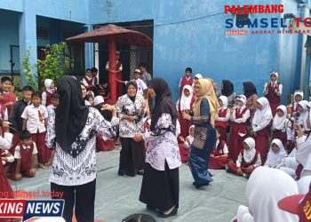 25 November SDN 108 Sangkuriang Semarakan dan Meriakan Hari Guru,