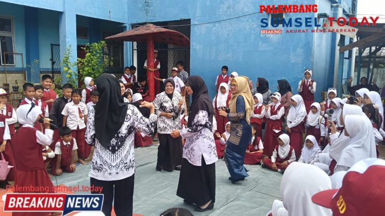 25 November SDN 108 Sangkuriang Semarakan dan Meriakan Hari Guru,